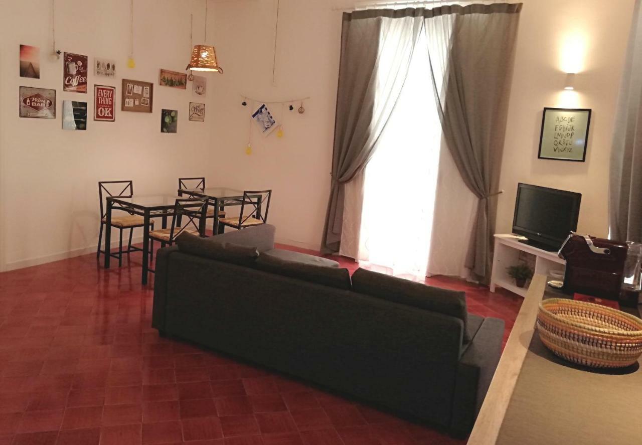 B&B Vicolo Stretto Salerno Exterior foto